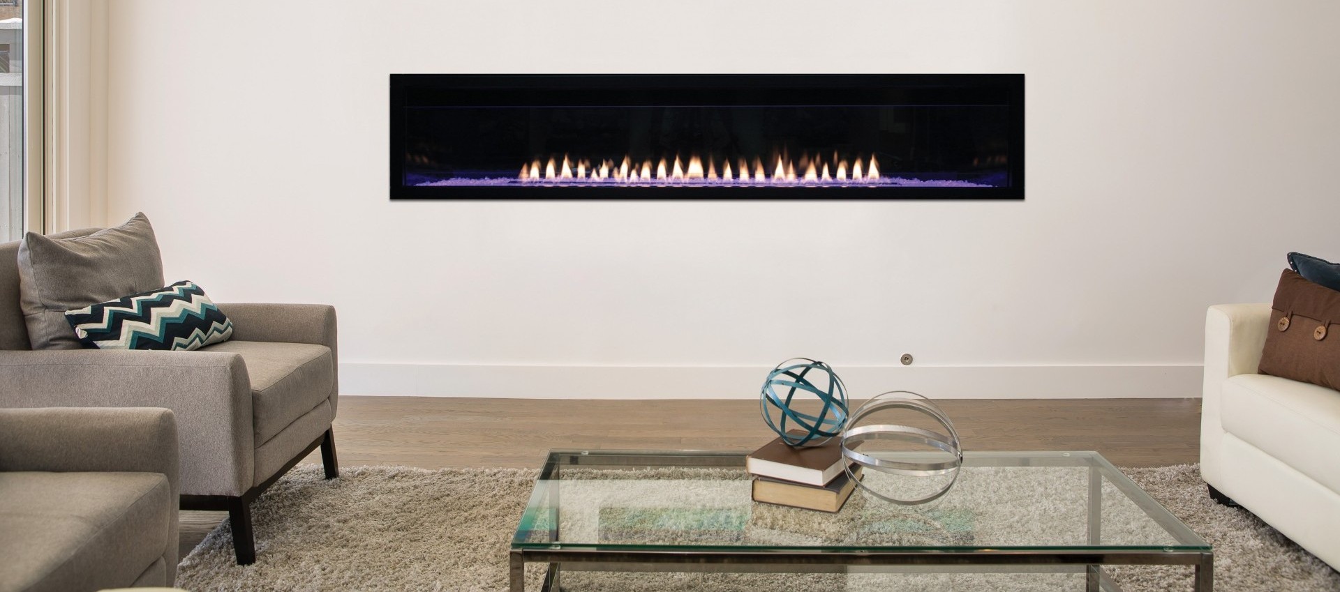 Indoor Contemporary Glass Fireplace
